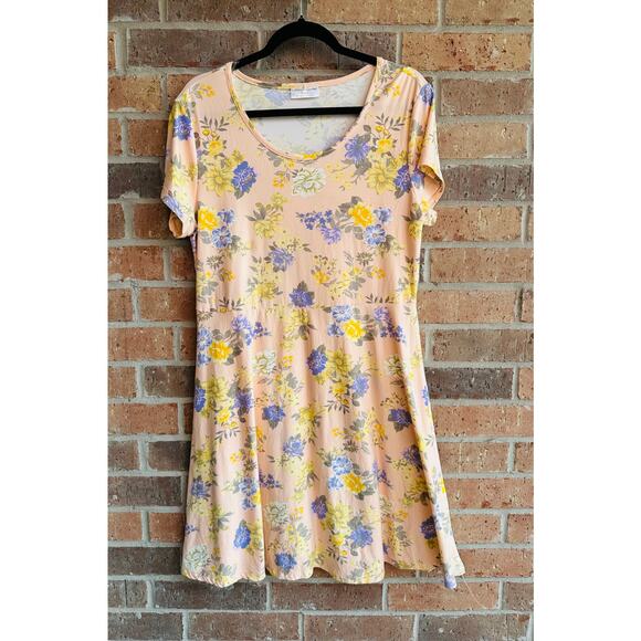 Bobby & Brooke Dresses & Skirts - Bobbie & Brooks Floral Dress Size Large